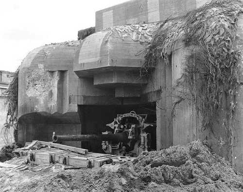 Fortification to protect the port