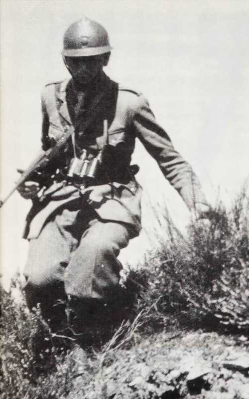 French MAS 38 MP