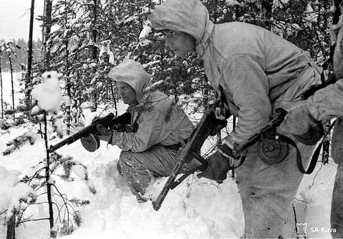 Patrol with sub-machine guns