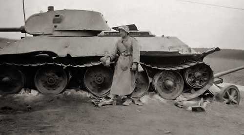 T 34 vs PAK 38