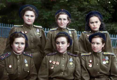 Staff in 588 (46 Guards) Night Bomber Regiment