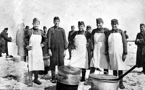 Field kitchen