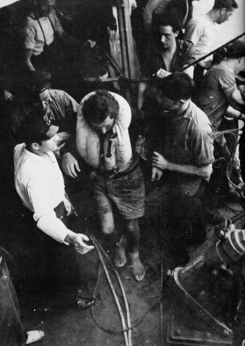 The rescue of survivors of U-558