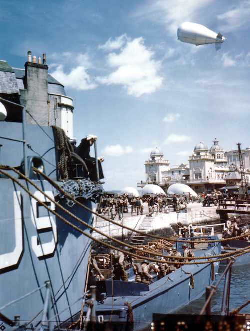 Soldiers Boarding Landing Craft