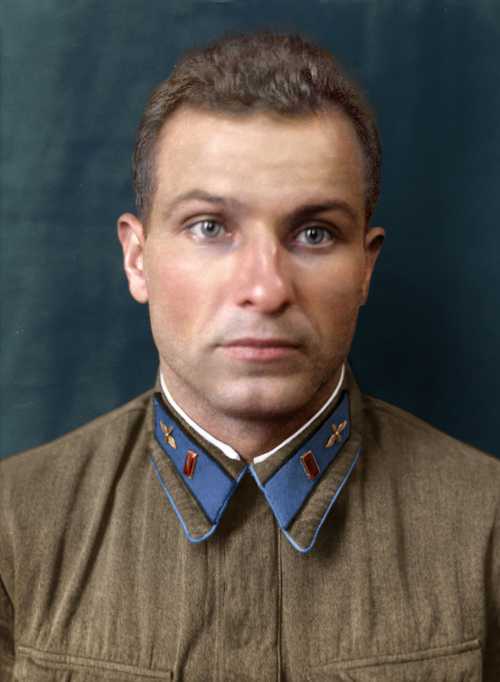 Pilot Artyom Pasechnik, Hero of the Soviet Union