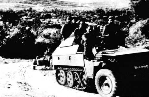 Romanian Sd.Kfz.251/1 from 2nd MotoRegiment.