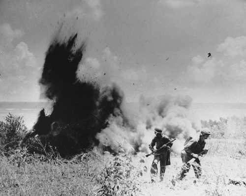 Blowing up a Japanese foxhole