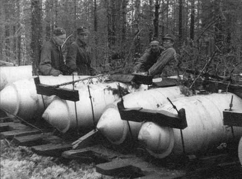 1000kg bombs
